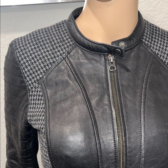 Trouve-Women's Black 100%Leather Jacket - Picture 7 of 8